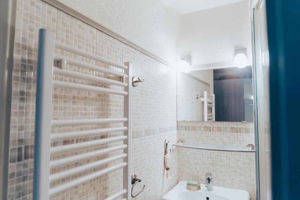 Village Naturiste Villa 2/4 Pers Avec Terrasse Agde Zewnętrze zdjęcie